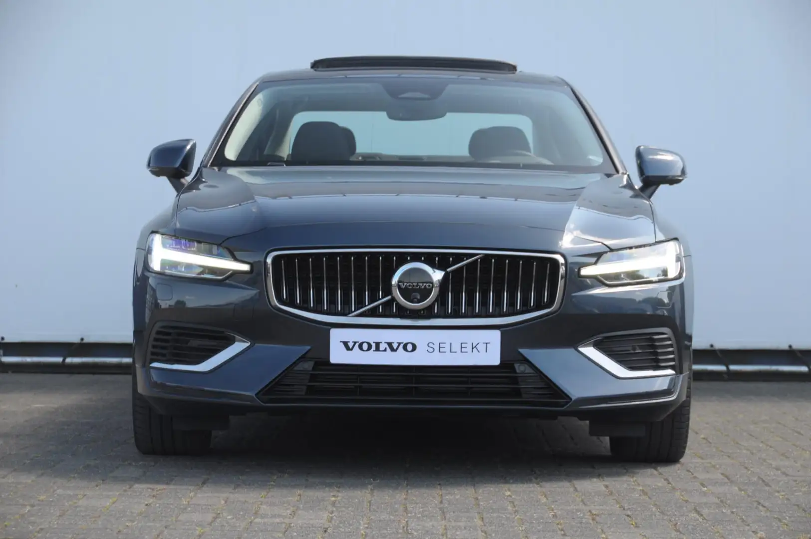 Volvo S60 T6 350PK Automaat Recharge Ultimate Bright / Head- Blauw - 2