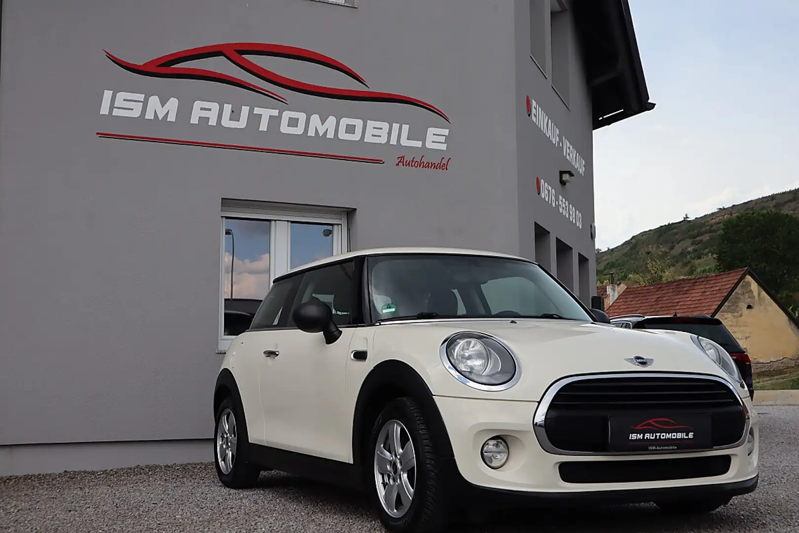 MINI One MINI Hatch One First Weiß - 1