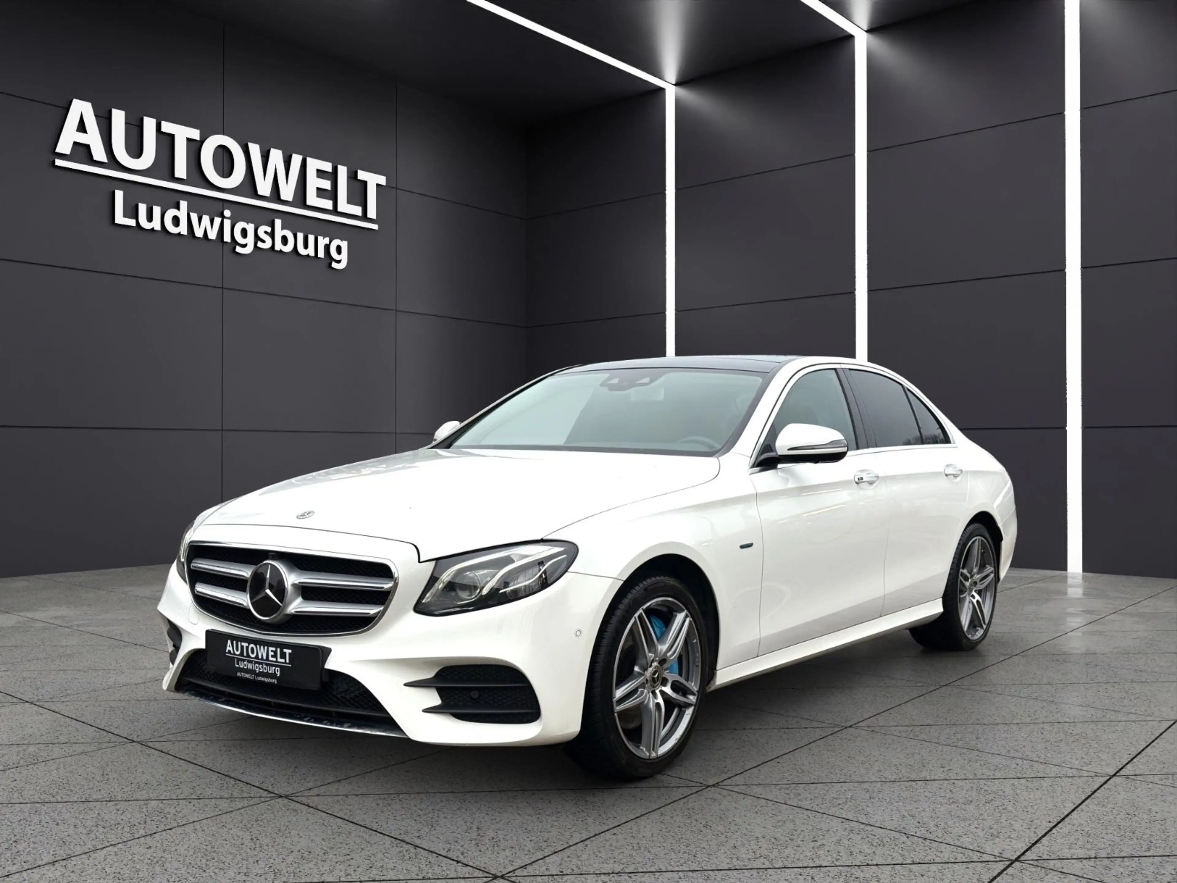 Mercedes-Benz E 350 e AMG Line Limousine TOP AUSSTATTUNG