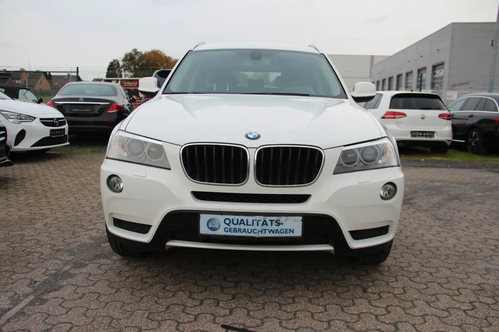 BMW X3 sDrive18d 2.0, Navi, PDC, AHK, SHZ Weiß - 1