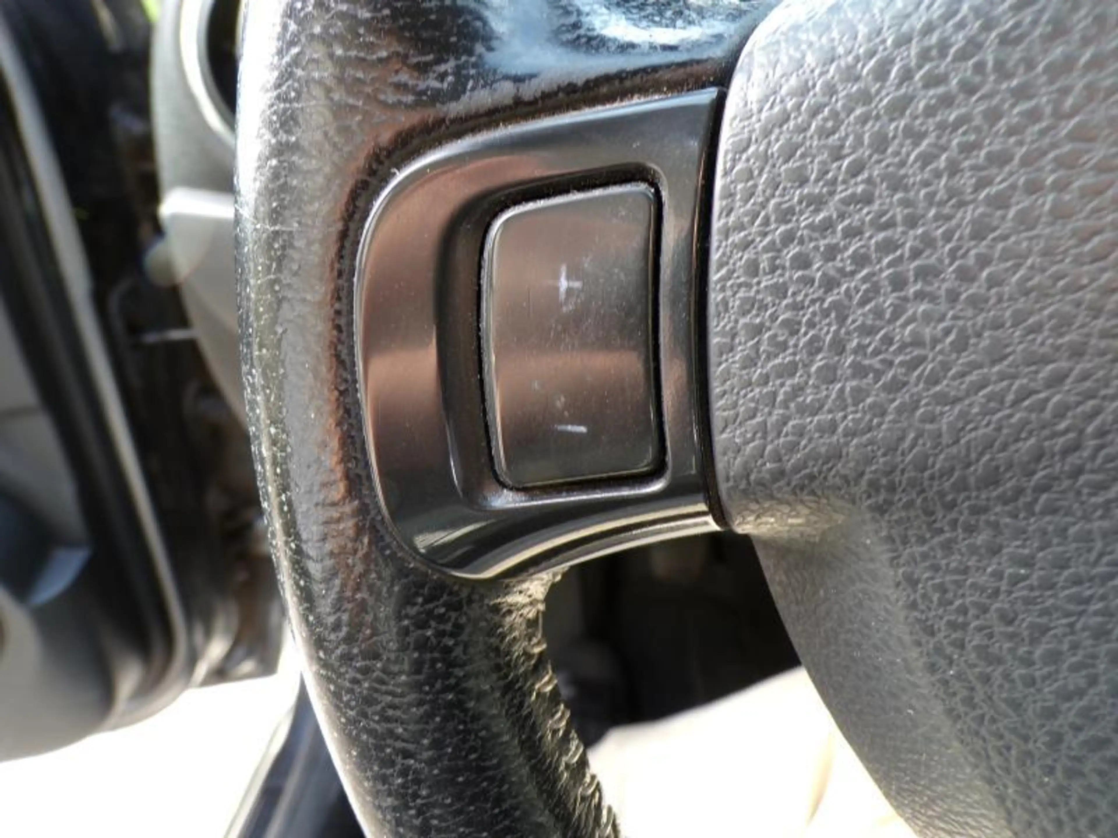 Dacia Duster 1.5DCi 109cv Gris 12/15 Airco GPS Camera Cruise — photo 11