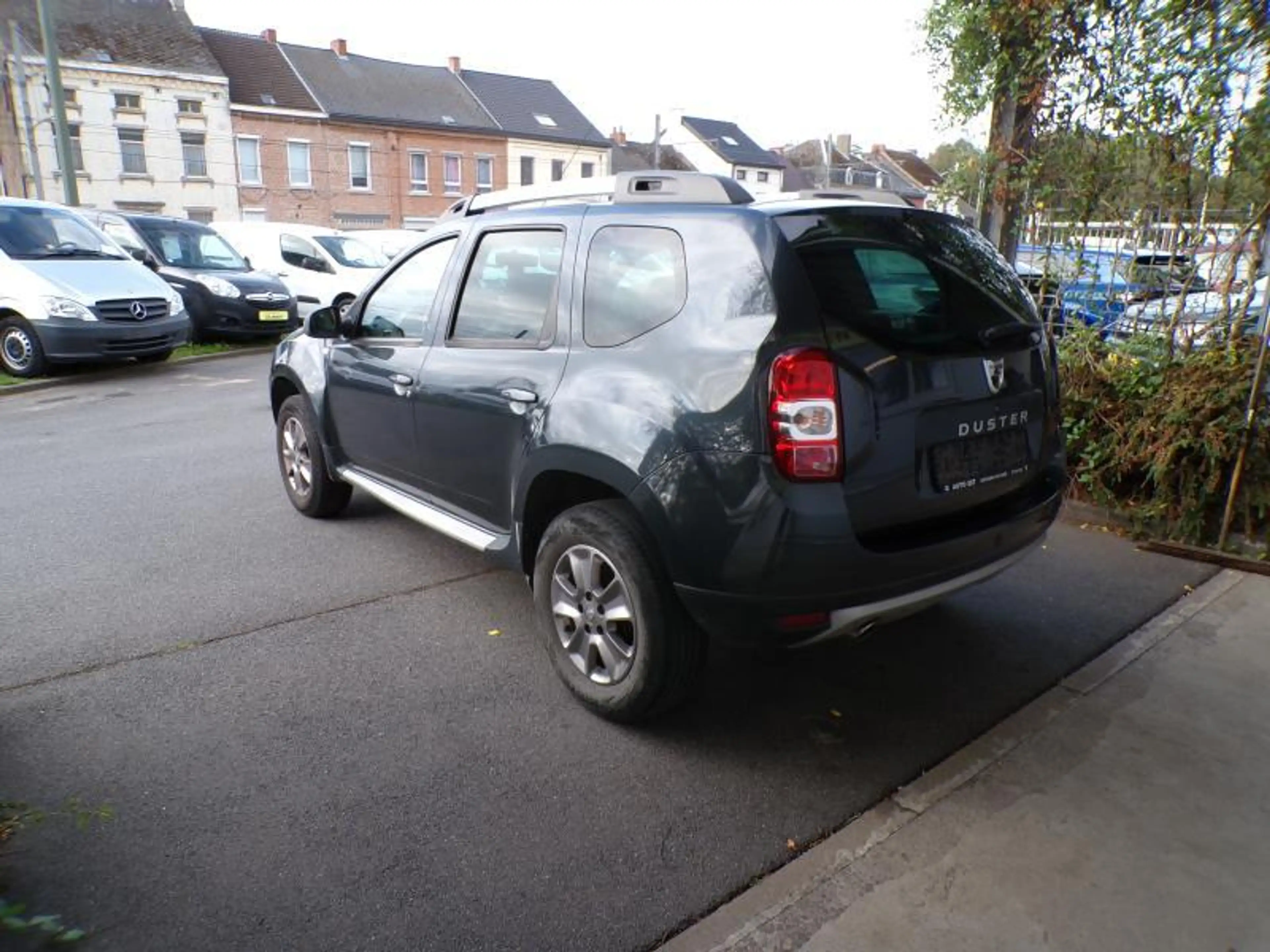 Dacia Duster 1.5DCi 109cv Gris 12/15 Airco GPS Camera Cruise — photo 5