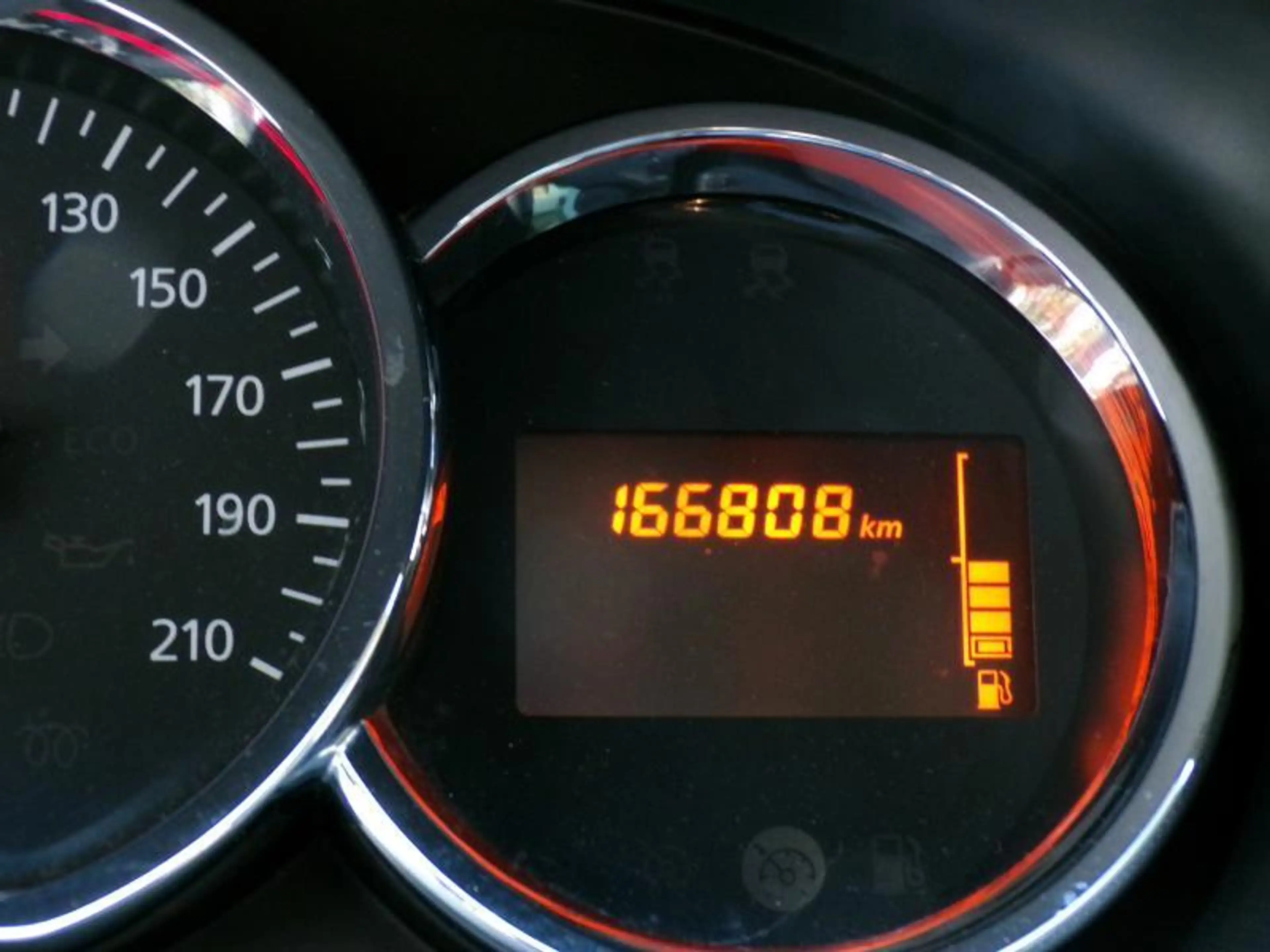 Dacia Duster 1.5DCi 109cv Gris 12/15 Airco GPS Camera Cruise — photo 15