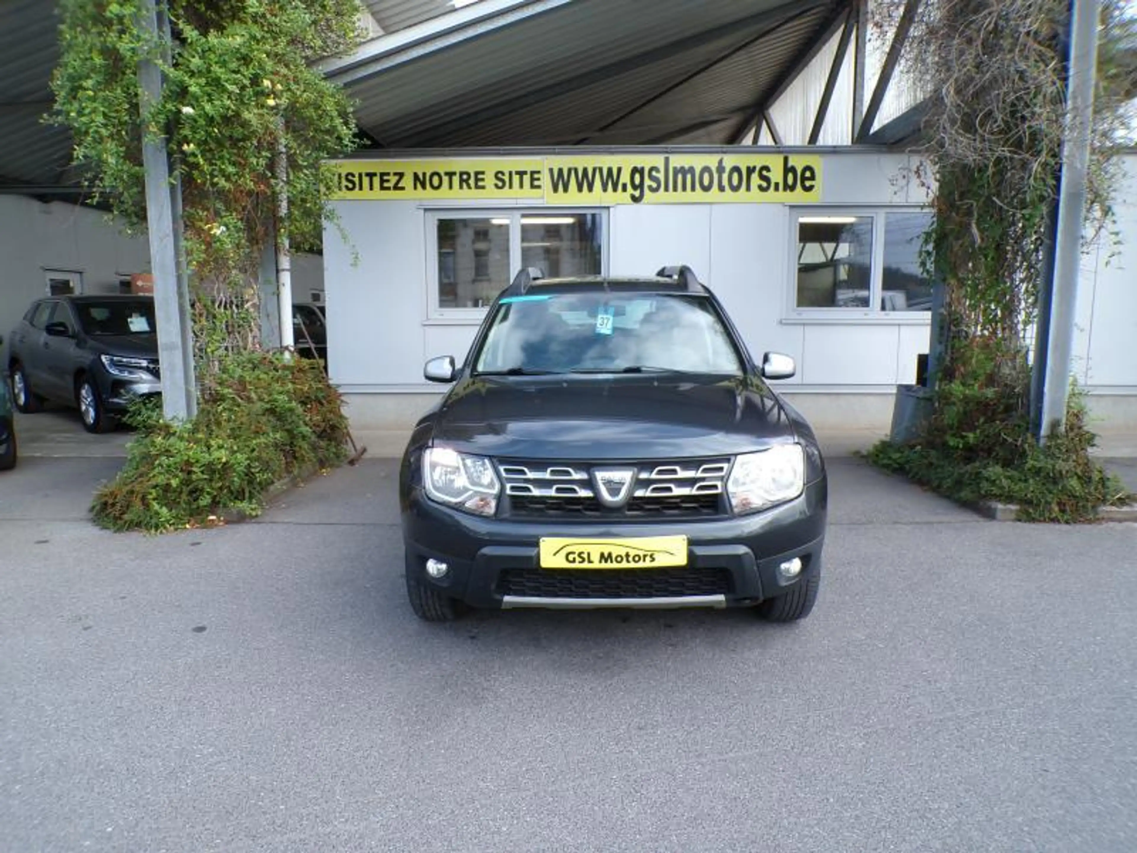 Dacia Duster 1.5DCi 109cv Gris 12/15 Airco GPS Camera Cruise — photo 2