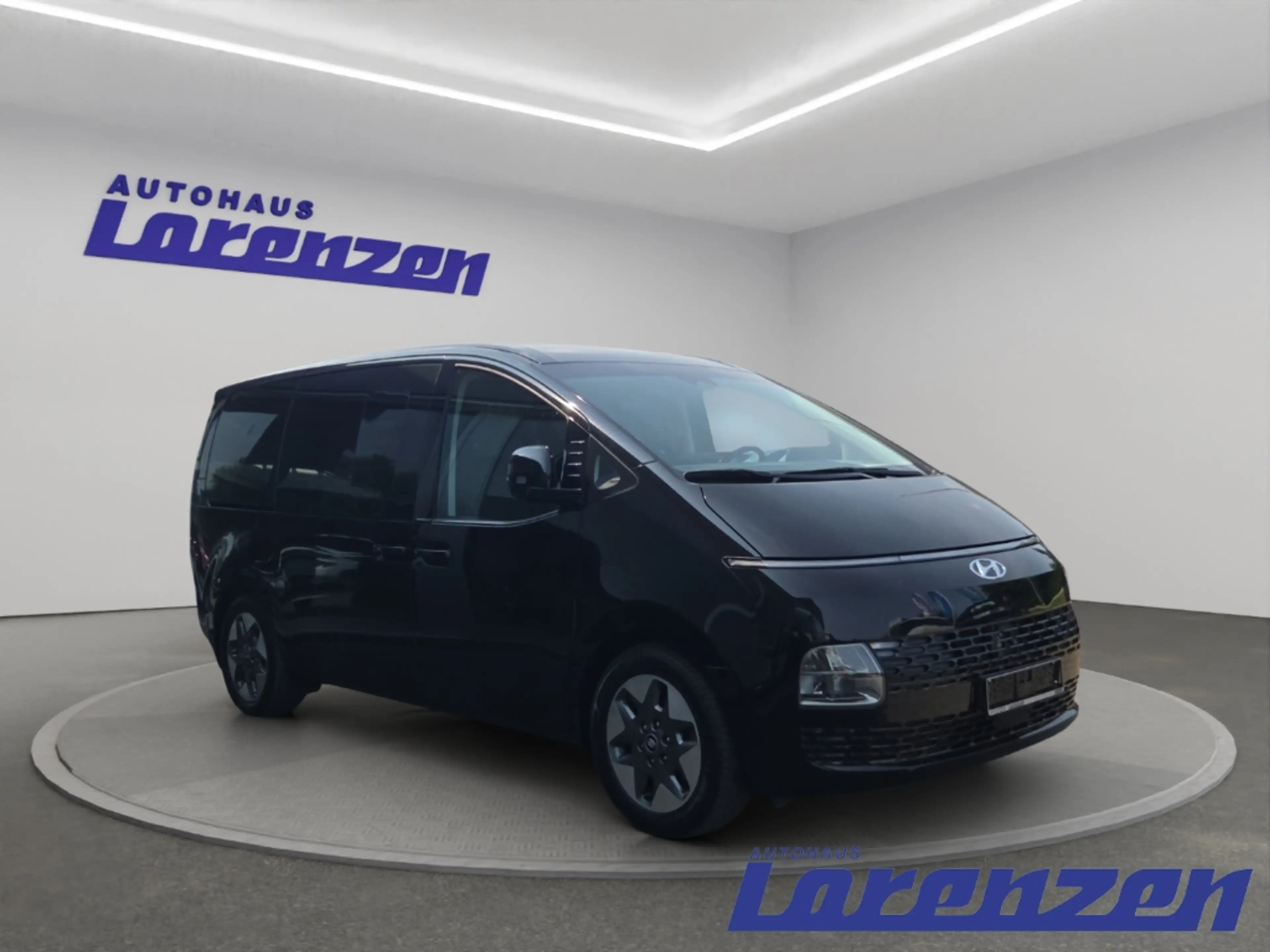 Hyundai STARIA CRDi 2.2 Prime Panoramadach Navi Digitales Cockpit — photo 3