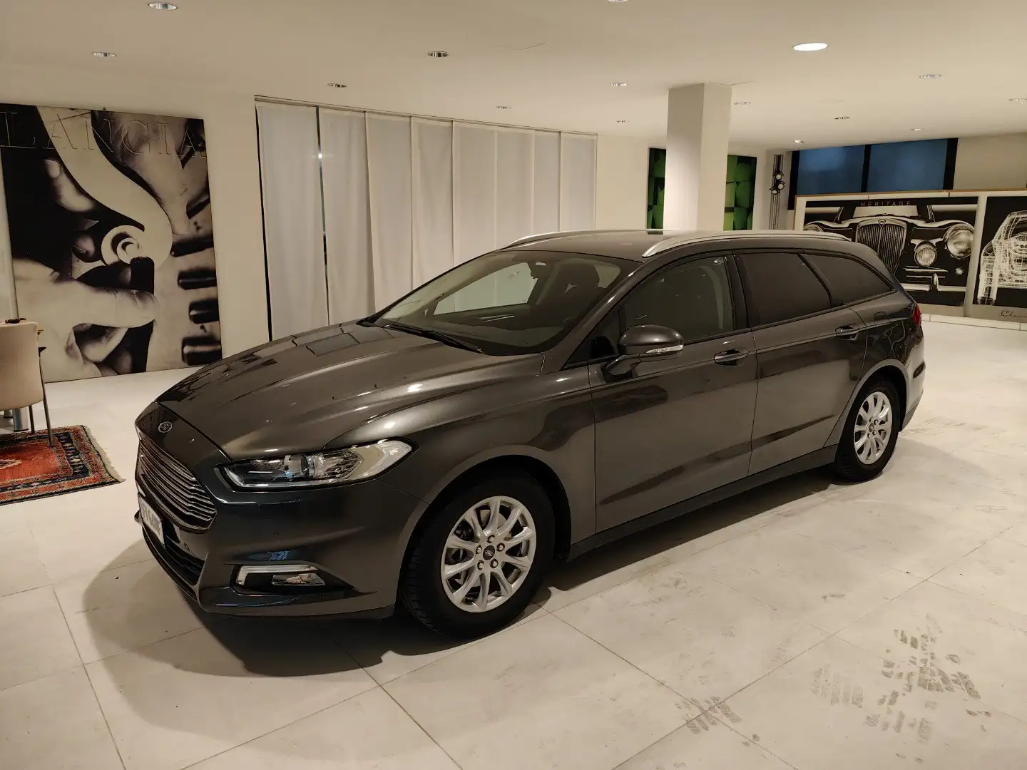 Ford Mondeo 2.0 ECOnetic 150 cv SW Navi Lane Assist Diurne LED Grigio - 1