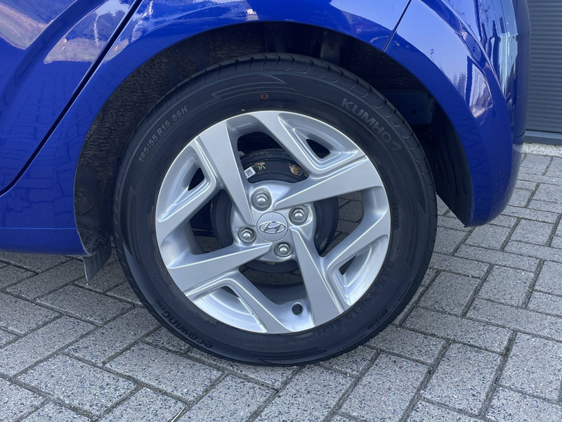 Hyundai i10 i10 1.0i Twist Techno Pack — photo 6
