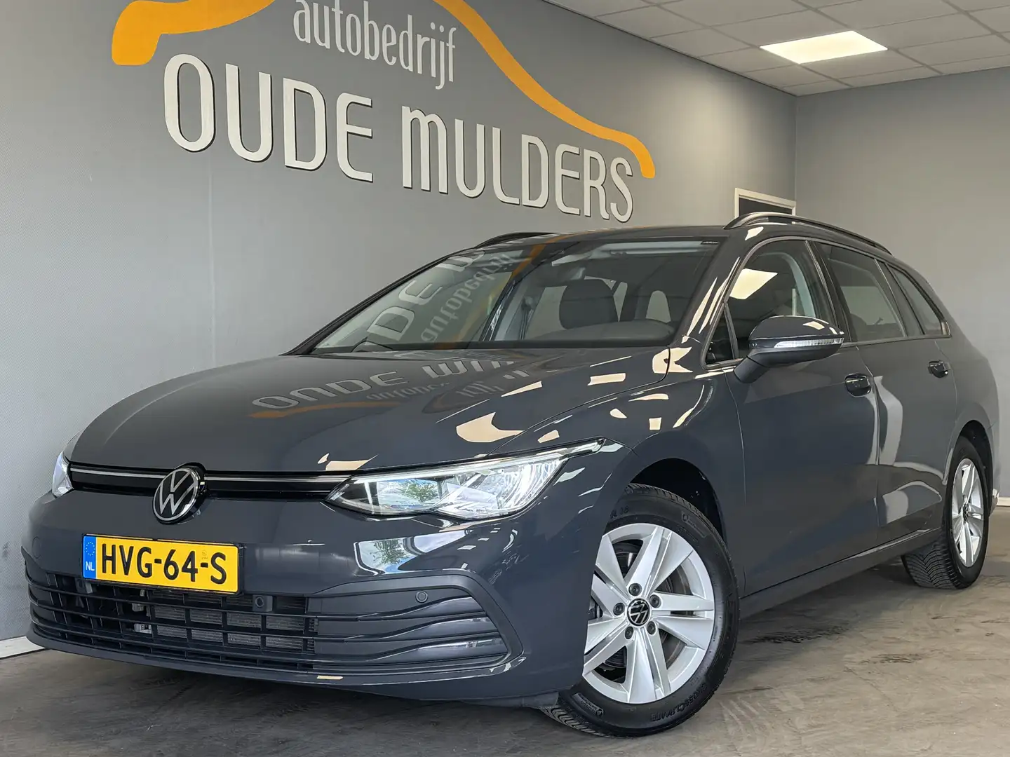 Volkswagen Golf Variant Life 1.5 TSI Trekhaak/Navi/Stoelverwarming Grijs - 1