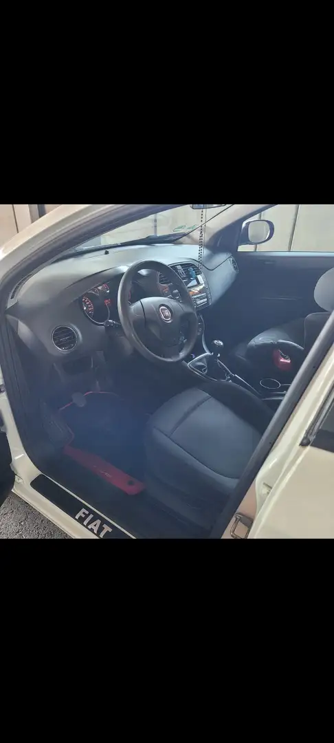 Fiat Bravo Bravo 1,4 90 Easy Easy Weiß - 1