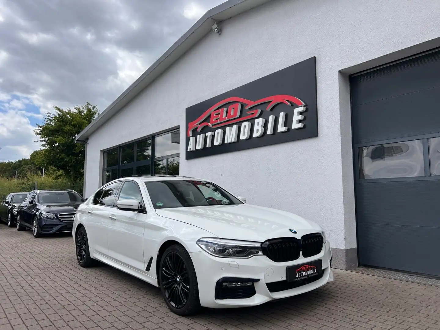 BMW 540 d xDrive M-Sport*Schiebedach*Soft-Close*VOLL Wit - 1