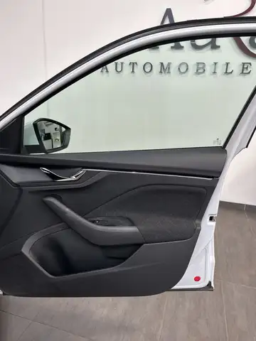 Skoda Scala view 8