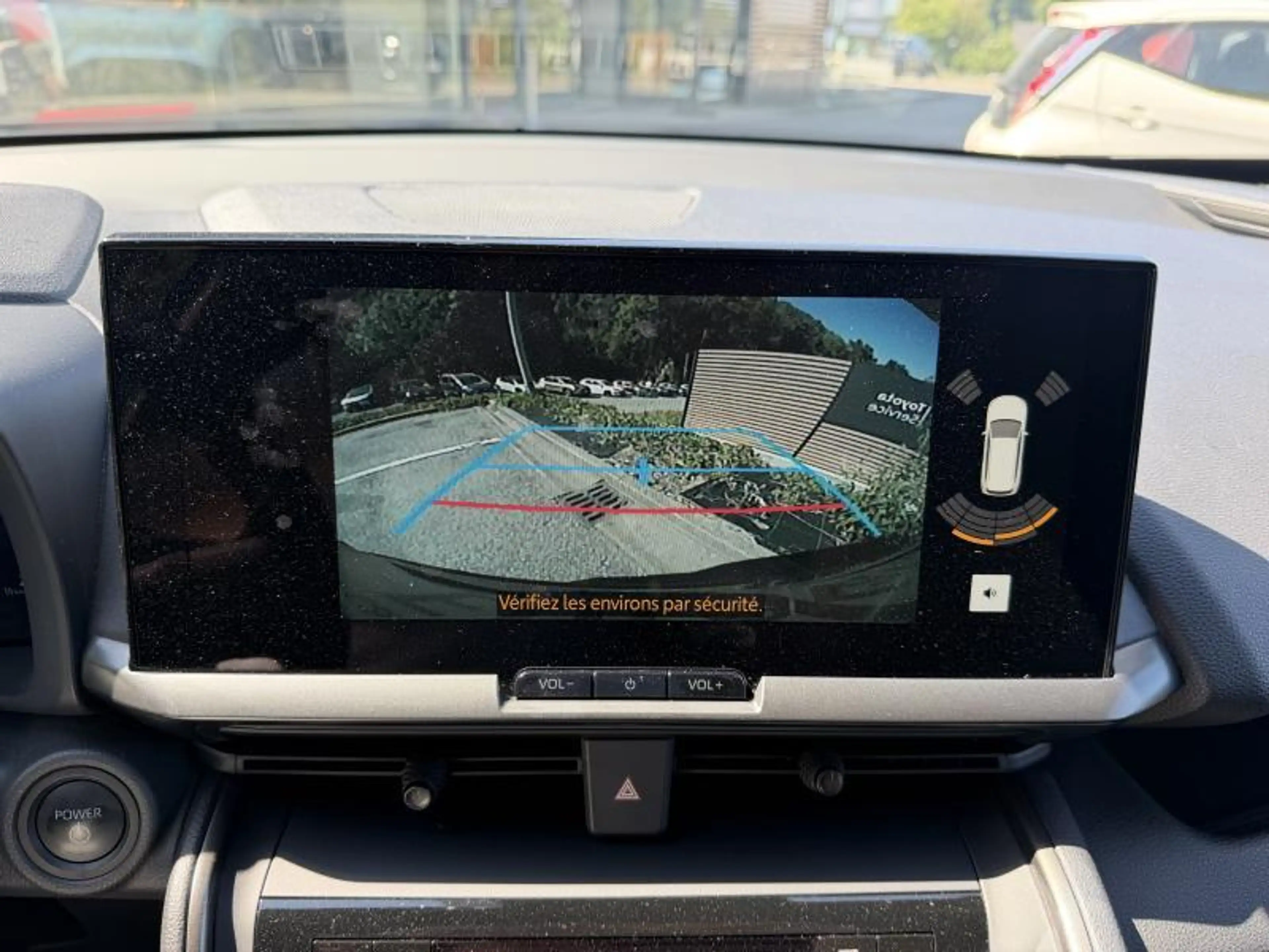Toyota C-HR Dynamic Plus Mono-Tone — photo 6