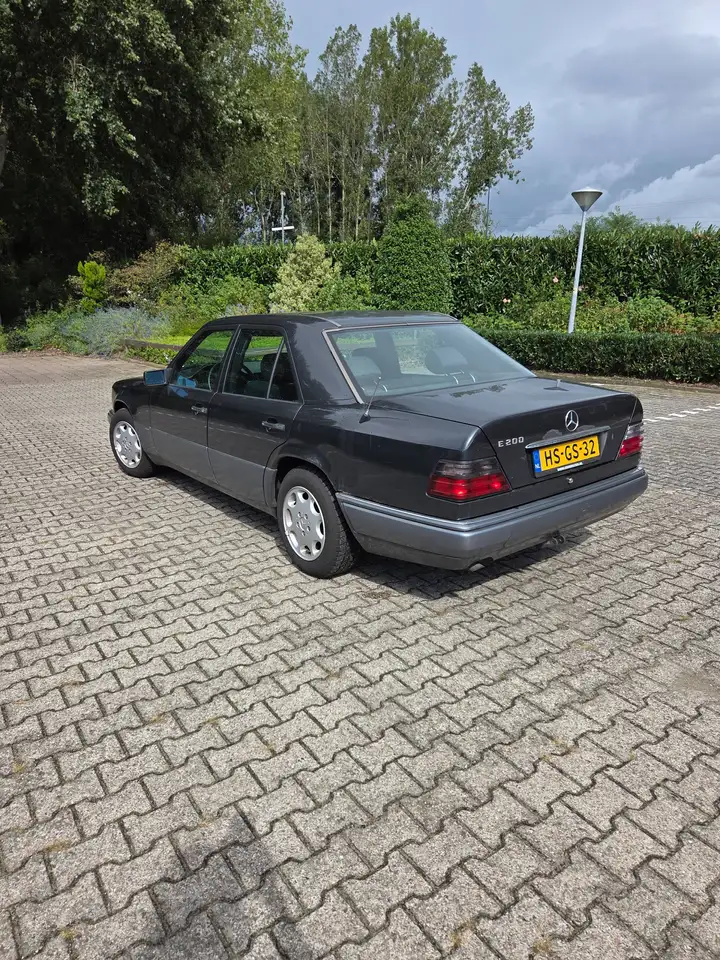 Mercedes-Benz E 200 Elegance, foto 5