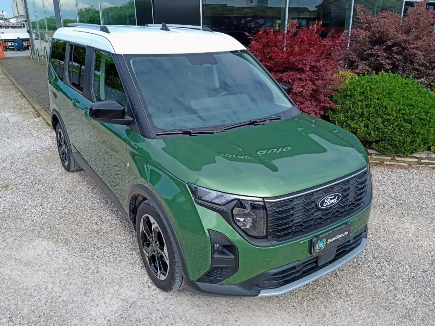Ford Tourneo Courier 1.0 EcoBoost Active Verde - 2
