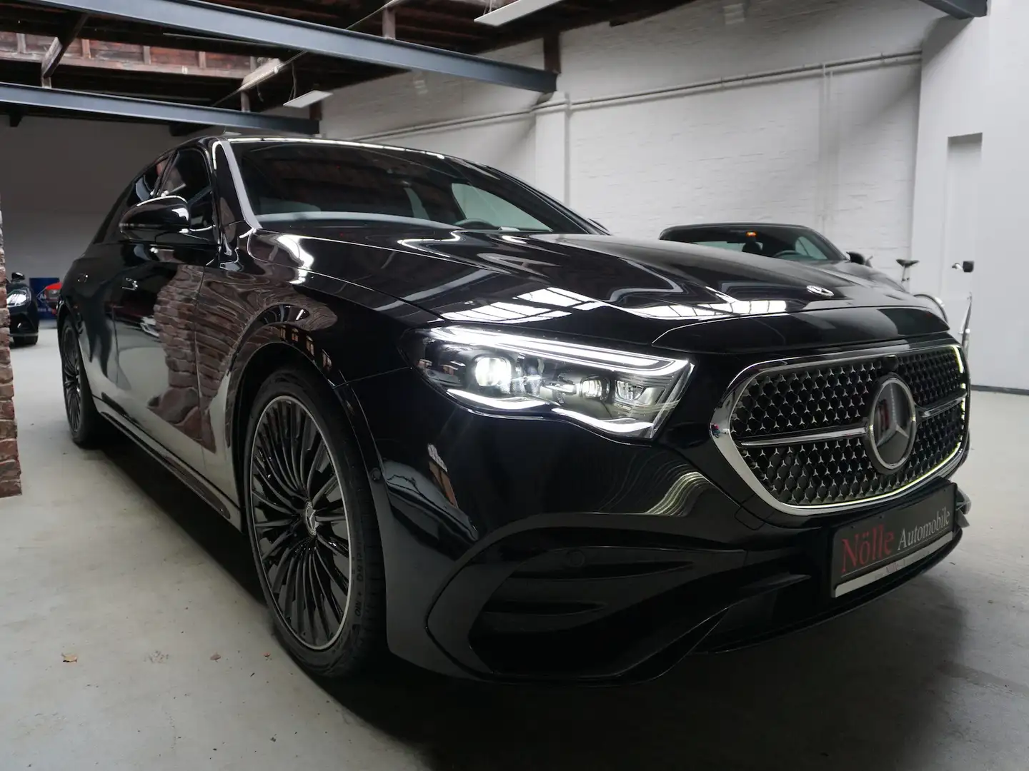 Mercedes-Benz E 220 d Edition 4M AMG SuperScreen Burm 20´ 360° Schwarz - 2