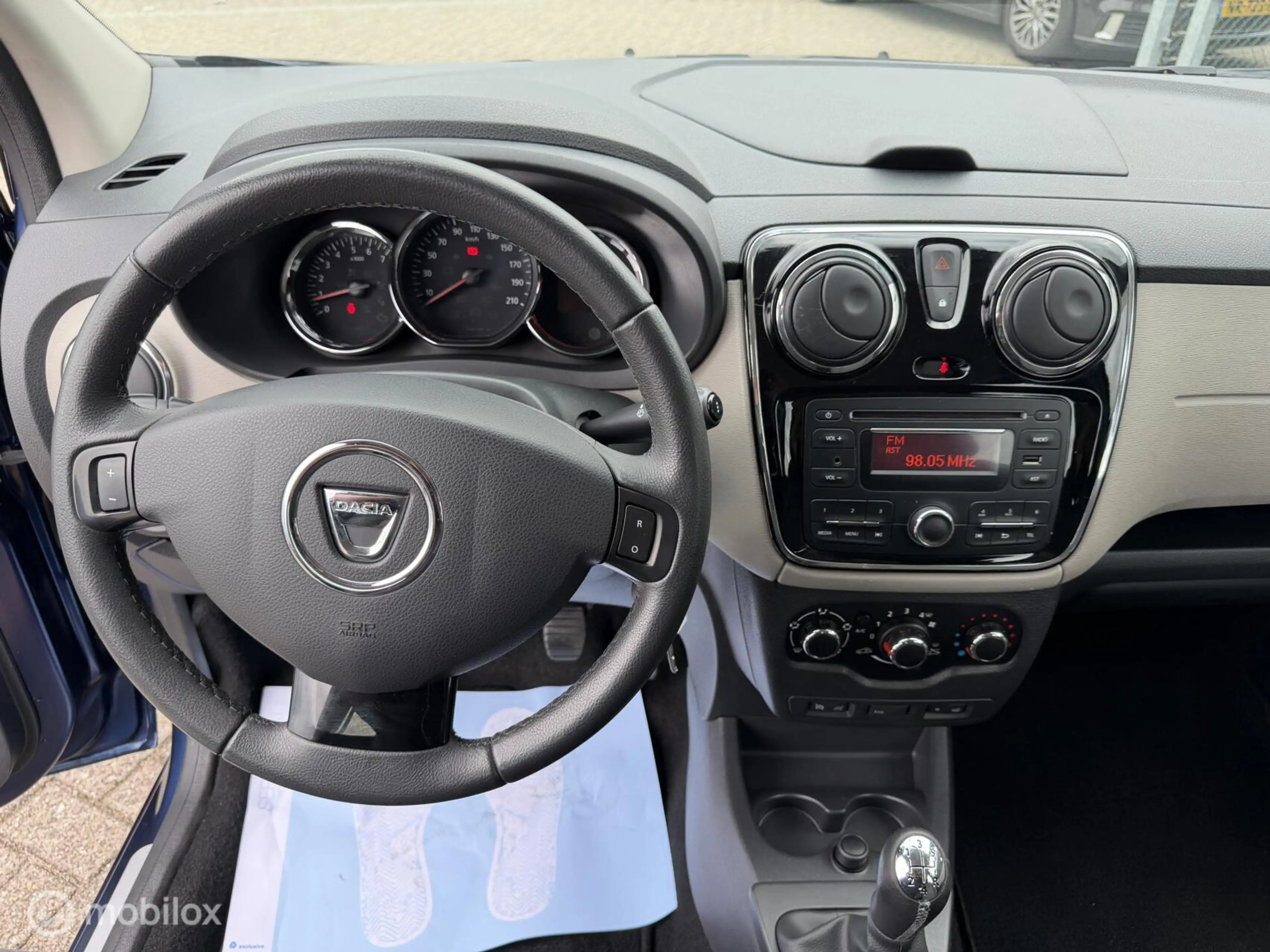 Dacia Lodgy 1.2 TCe Lauréate 5p.Airco,Cruise,Trekhaak,P.sensor — photo 5