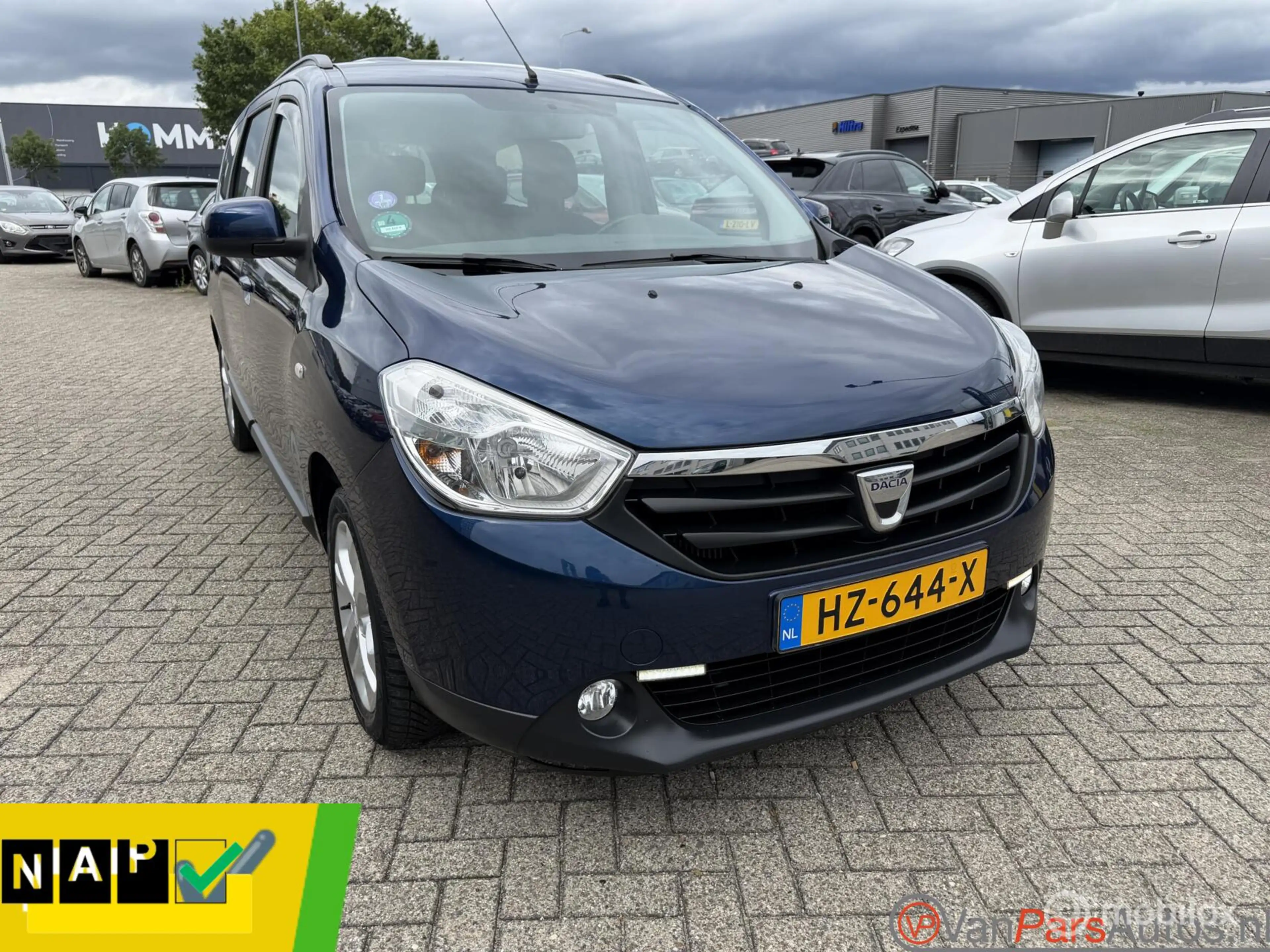 Dacia Lodgy 1.2 TCe Lauréate 5p.Airco,Cruise,Trekhaak,P.sensor