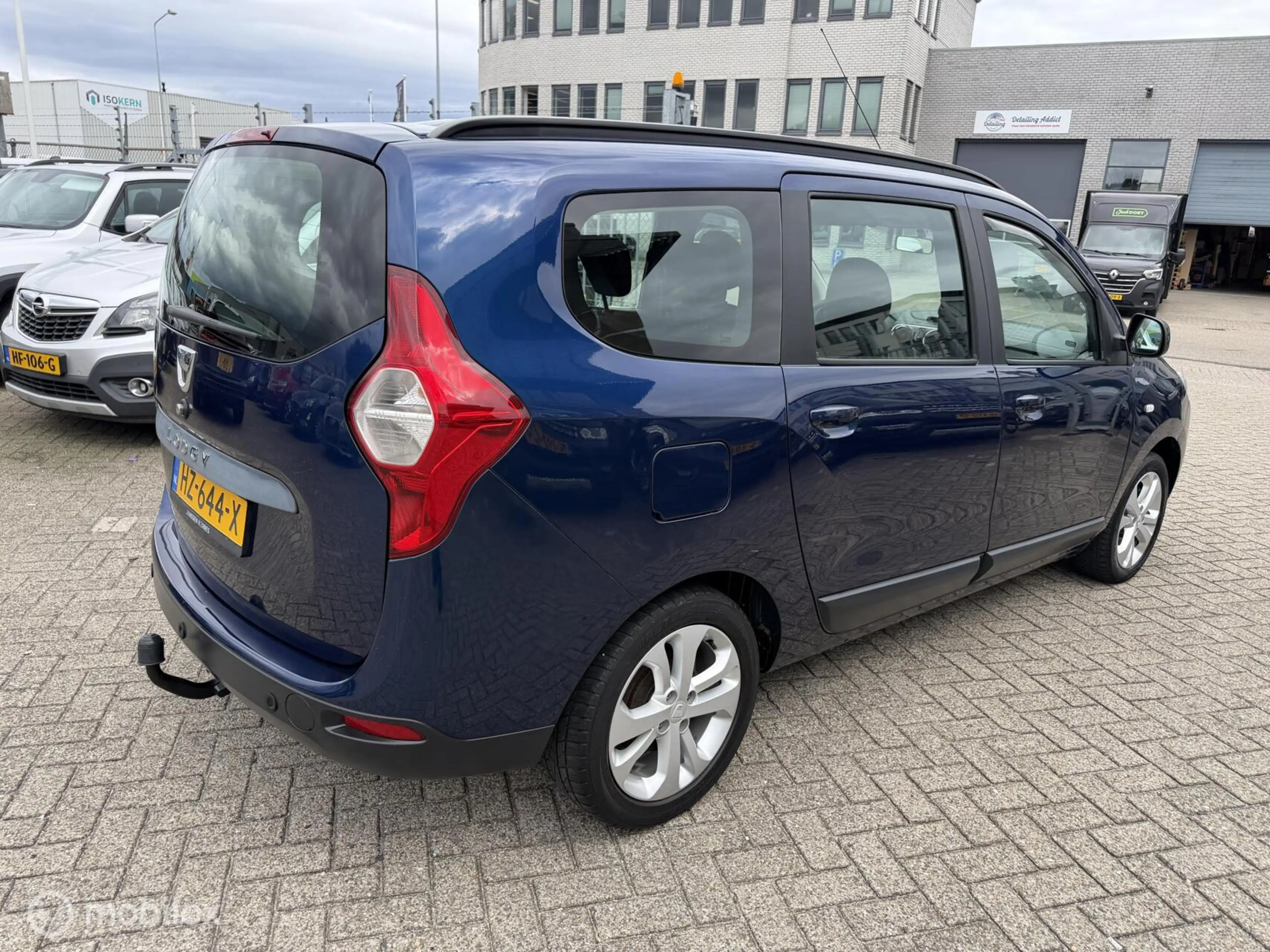 Dacia Lodgy 1.2 TCe Lauréate 5p.Airco,Cruise,Trekhaak,P.sensor — photo 12