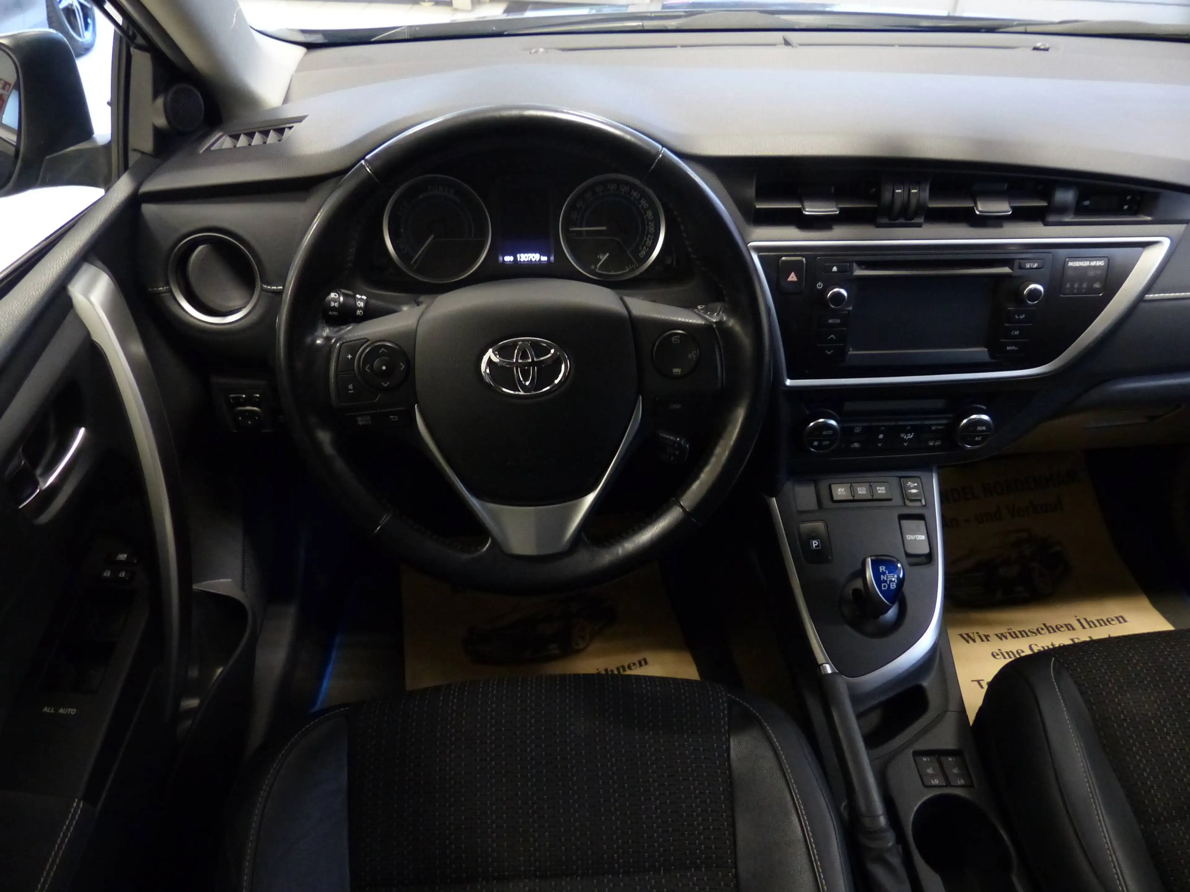 Toyota Auris 1.8 Hybrid Executive*AUTOMATIK*NAVI*SHZ*TÜV 08/2028* — photo 11