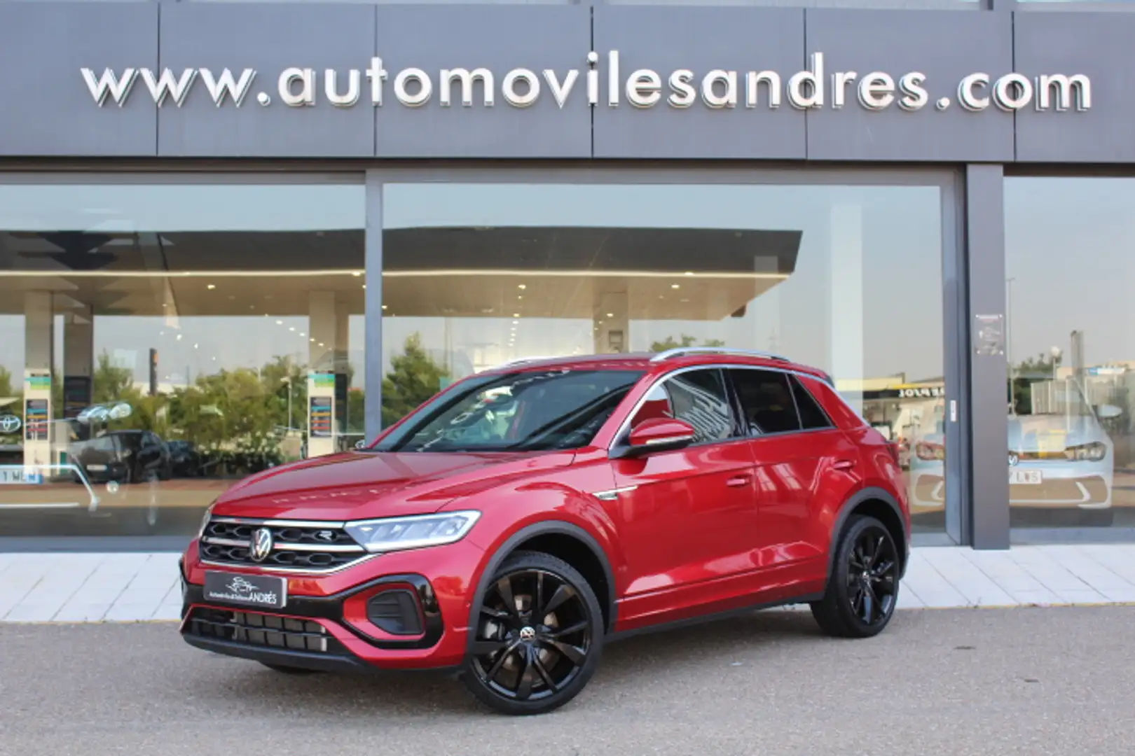 Volkswagen T-Roc 1.5 TSI R-Line 110 kW Rojo - 1