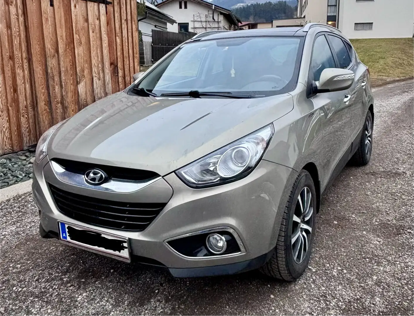 Hyundai iX35 2,0 CRDiR Grau - 1
