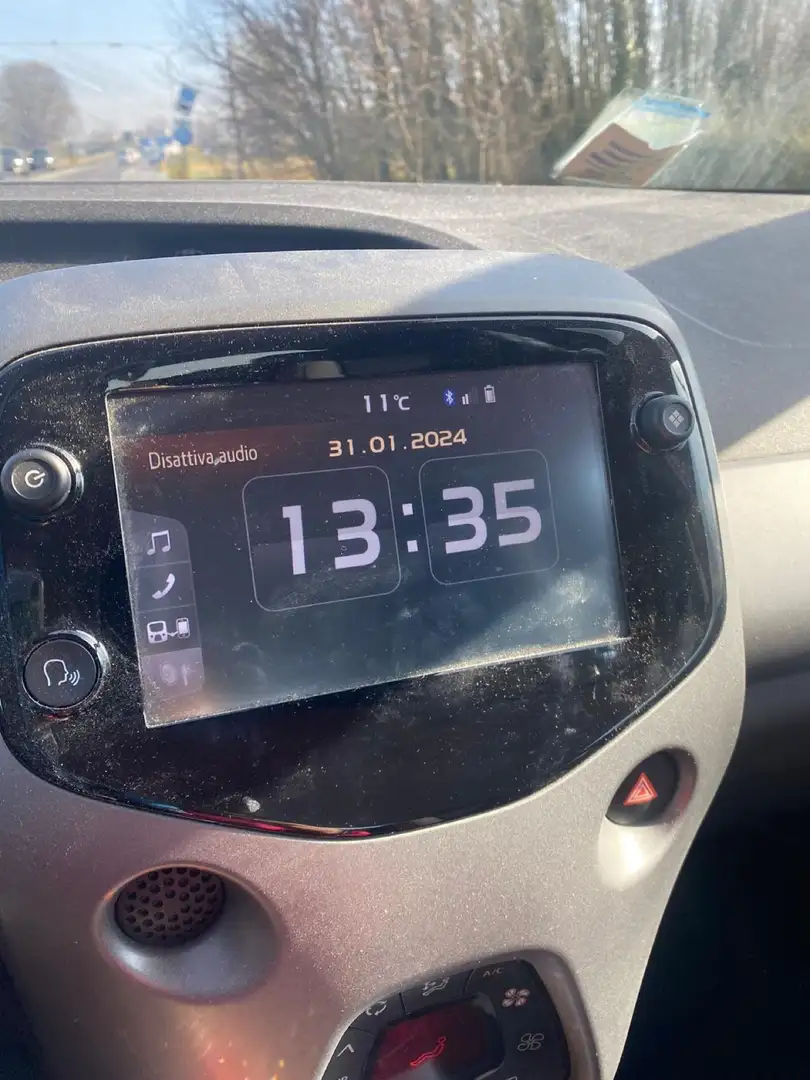 Toyota Aygo 5p 1.0 x-play my15 - 1