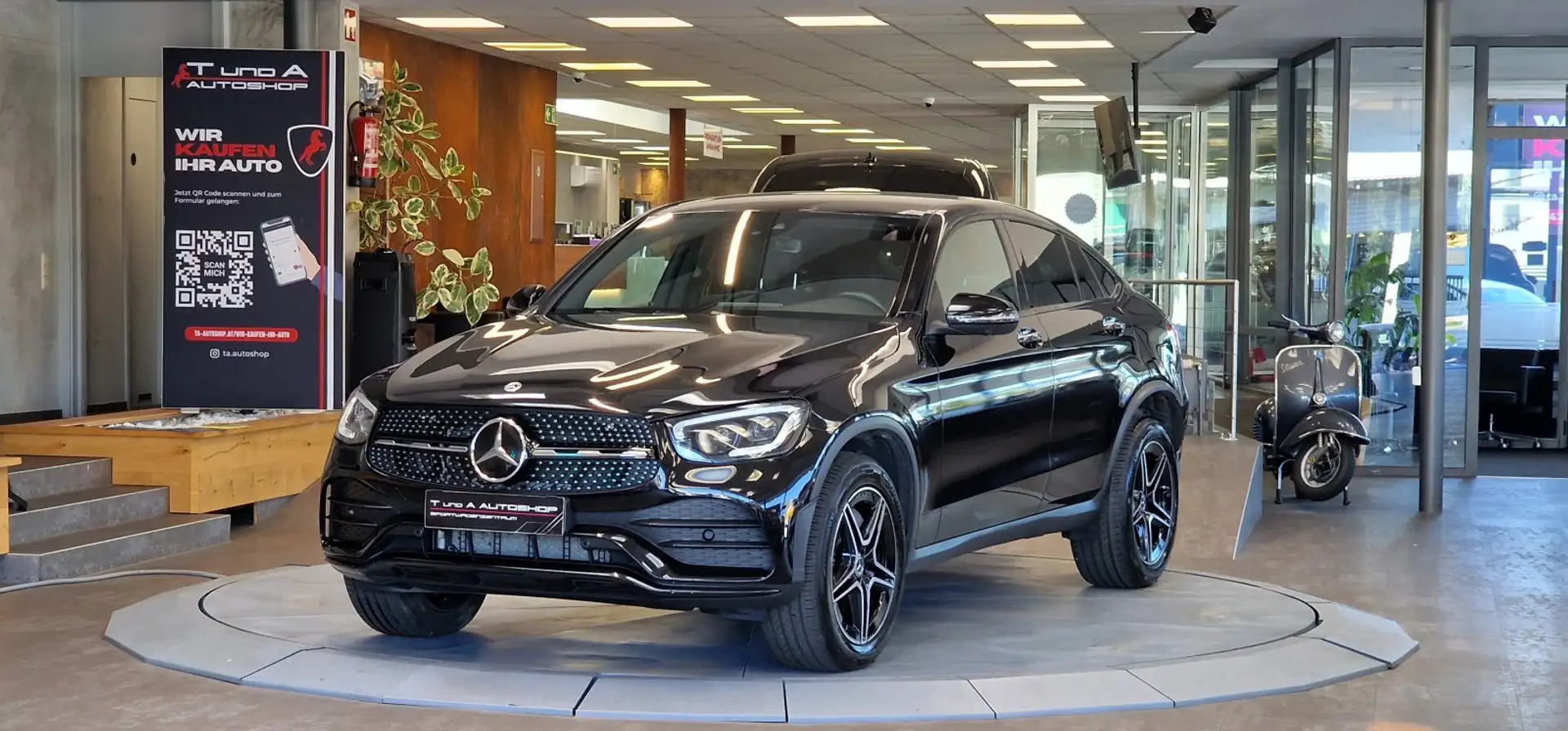 Mercedes-Benz GLC 300 de 4-Matic AMG-Line Coupe 1-Hand Aut. *AHK*360°* Schwarz - 1