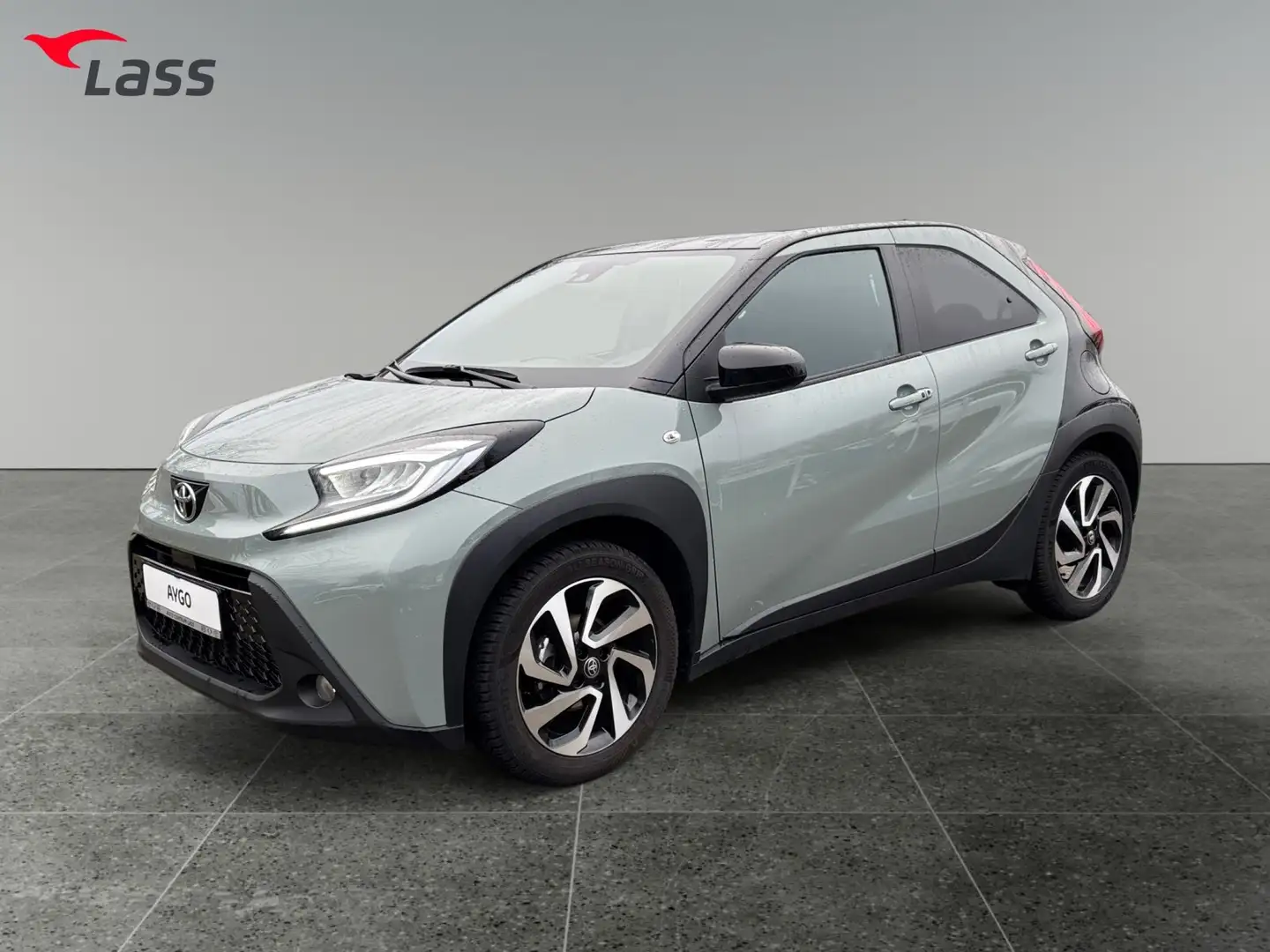 Toyota Aygo 1.0 Pulse Klimaaut SHZ Tempo Kamera GJR Schwarz - 2