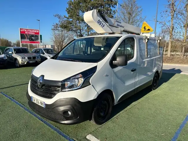 Renault Trafic Vu Nacelle (14.990 HT) 1.6 DCI 125 L1H1