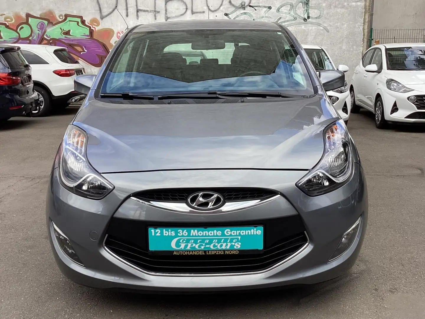 Hyundai iX20 Classic Klimaautomatik S Grau - 2