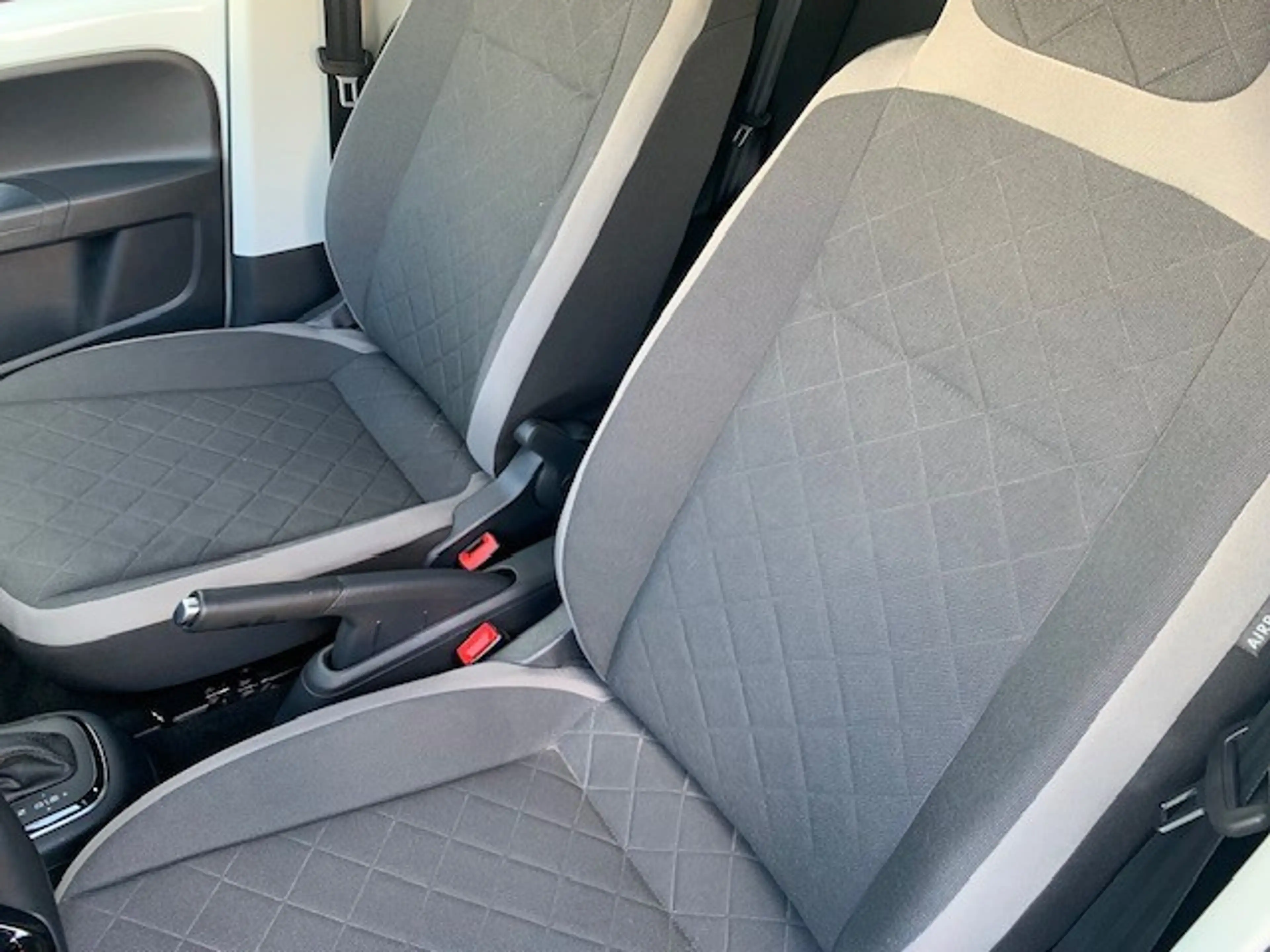 Volkswagen e-up! 83cv — photo 2