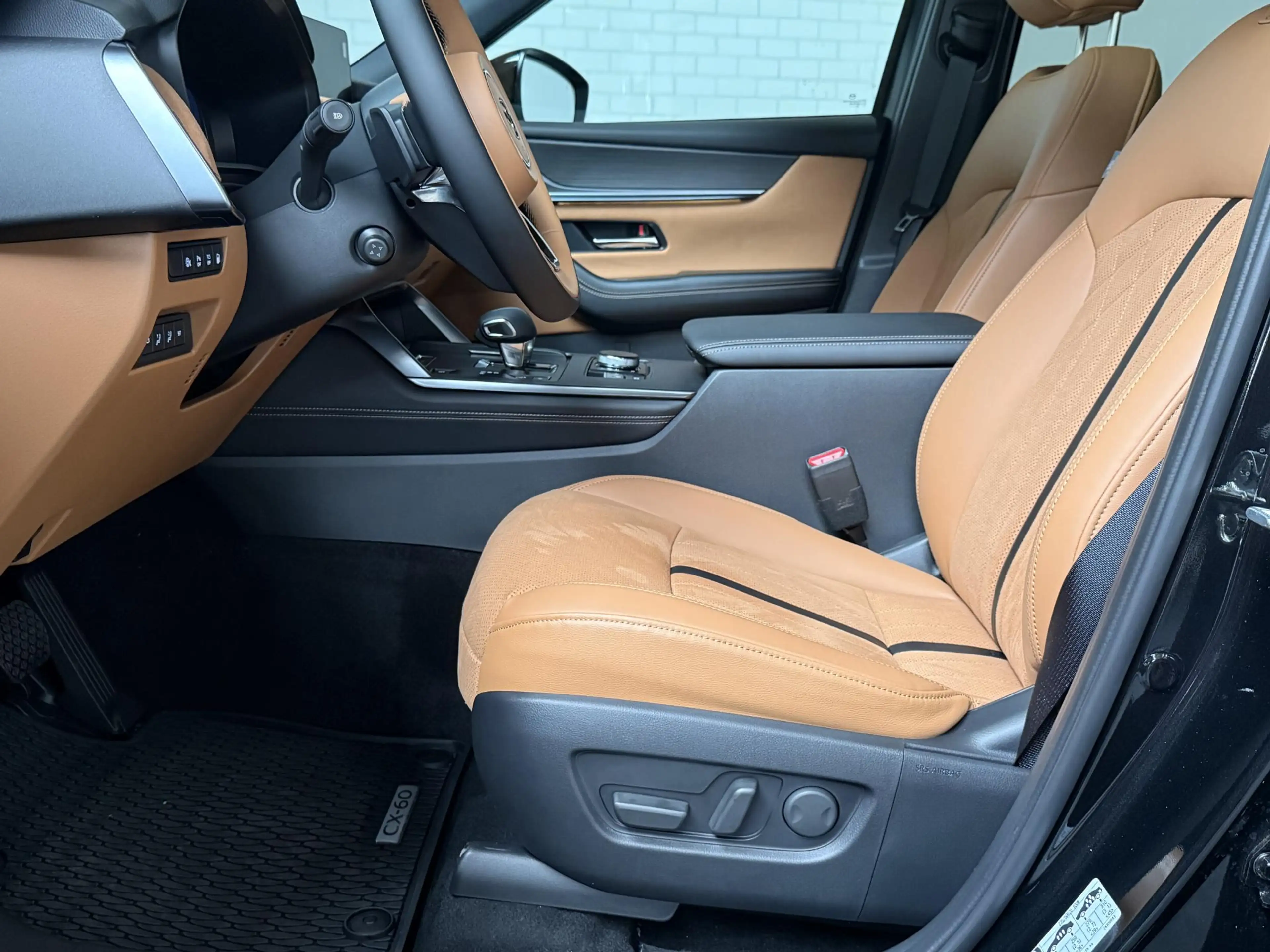 Mazda CX-60 2.5 e-SkyActiv PHEV Homura Plus | PANO | BOSE | 20 — photo 25