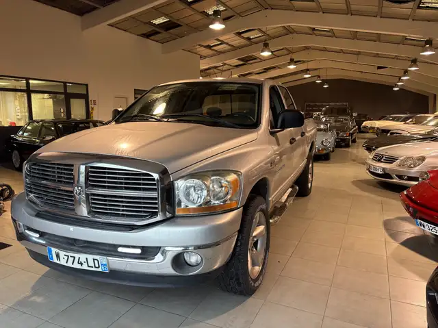 Dodge RAM DODGE RAM 1500 5.7 V8 BVA BENNE LONGUE