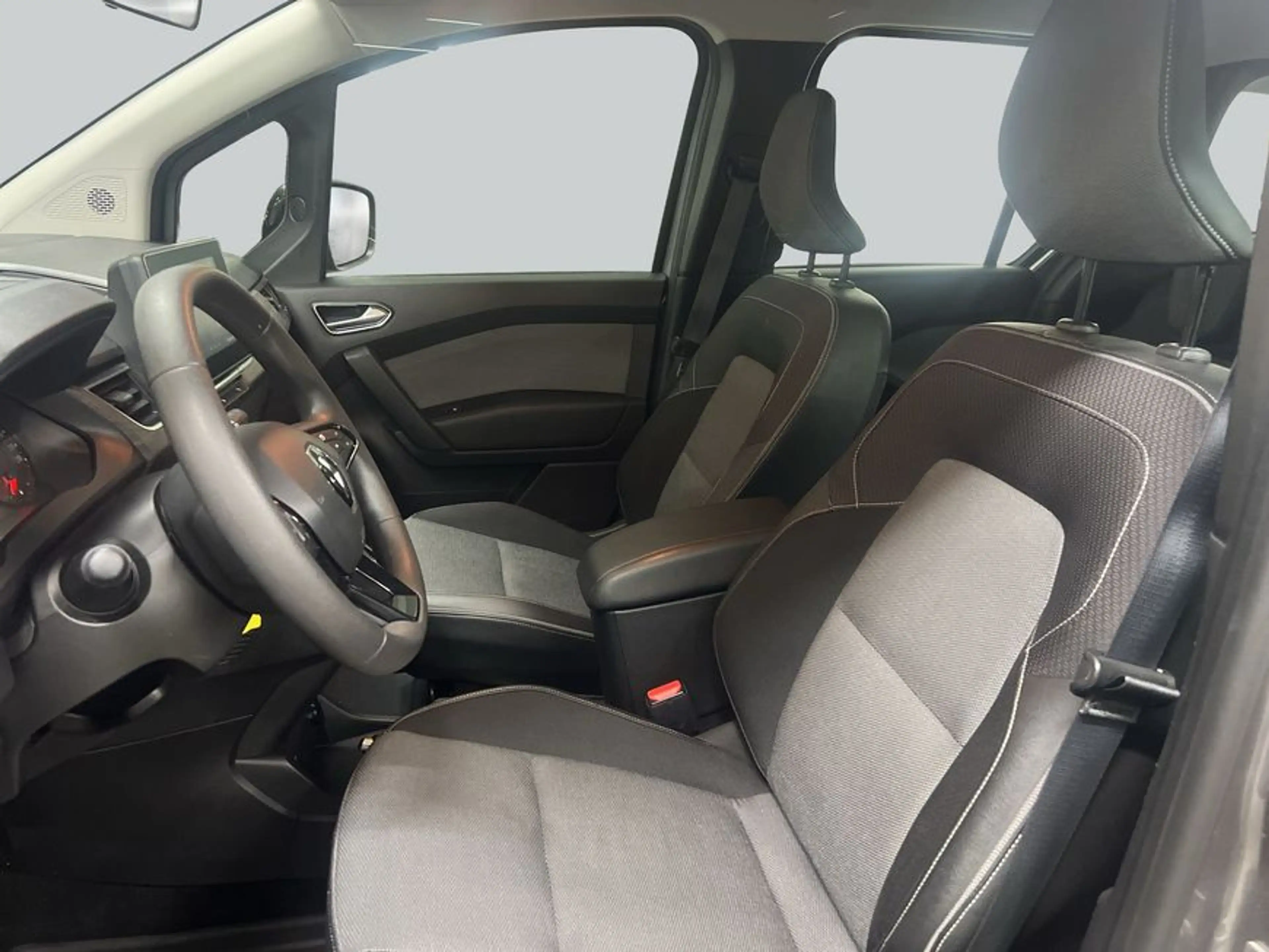 Renault Kangoo TCe 130 EDITION ONE — photo 10