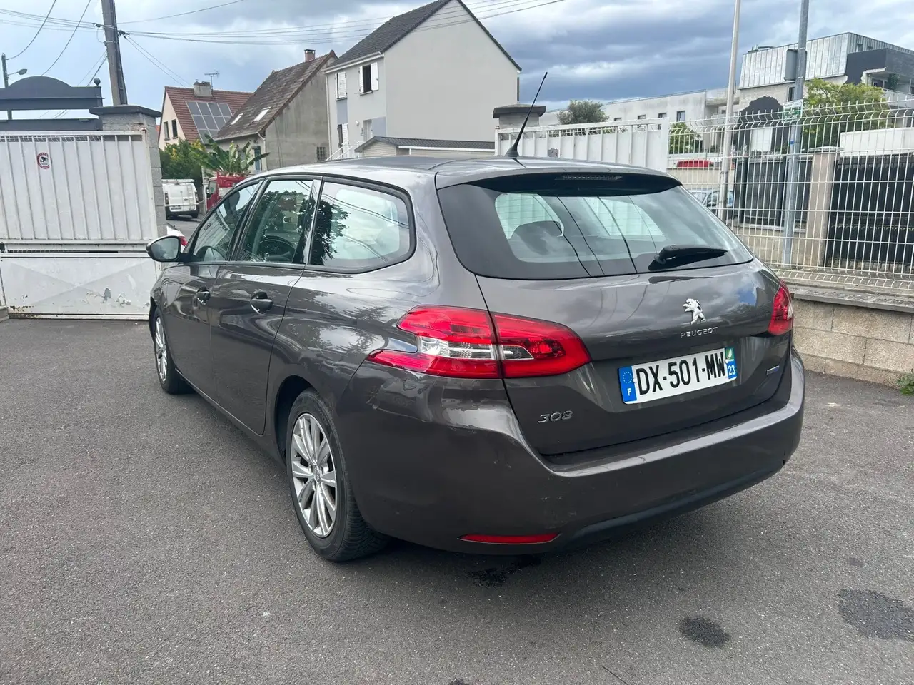 Peugeot 308 308 SW — photo 3