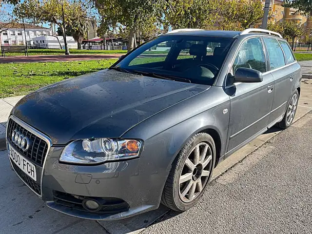 Audi A4 Avant 3.2 FSI quattro