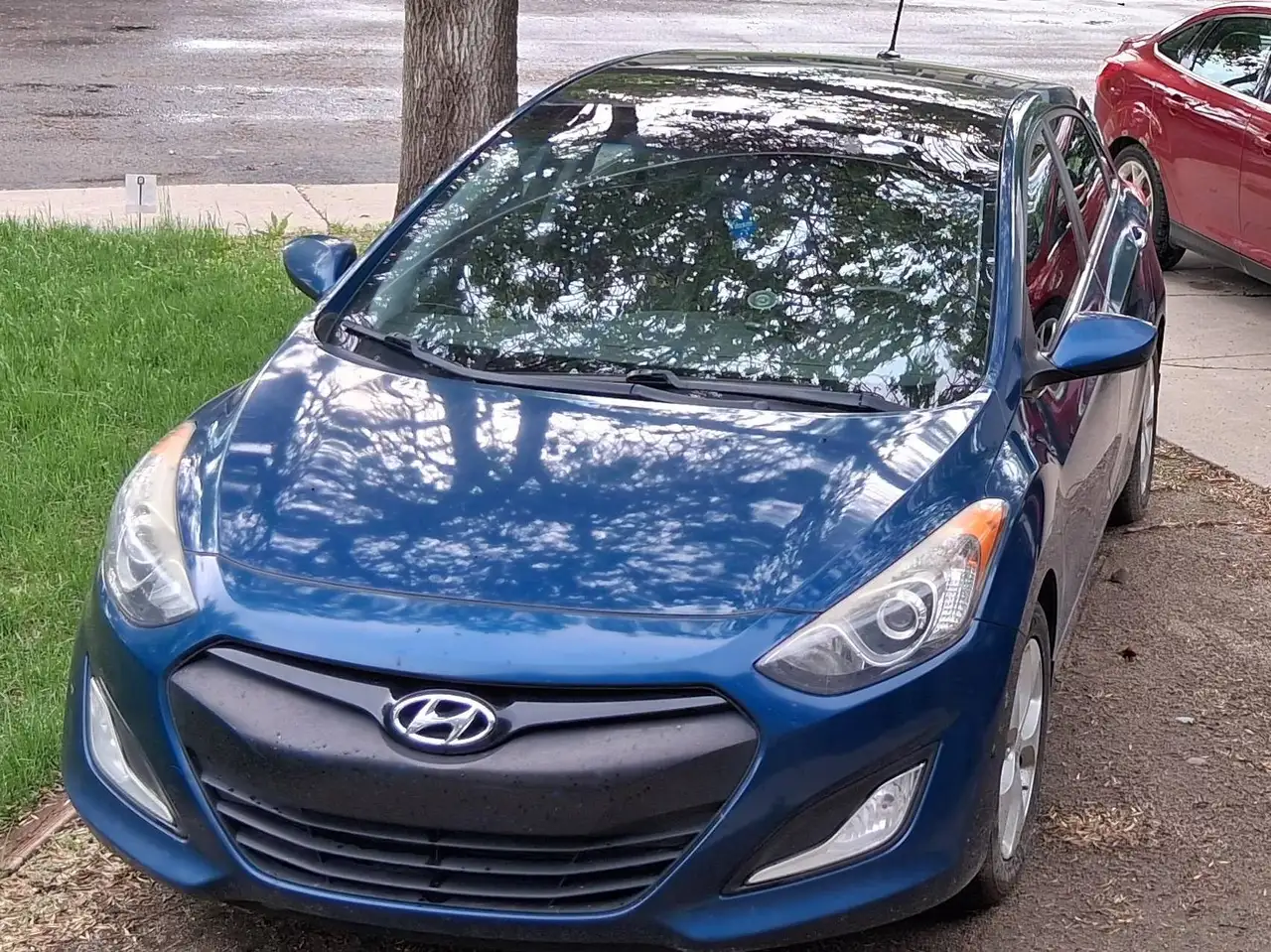 Hyundai ELANTRA fotografie Hyundai ELANTRA