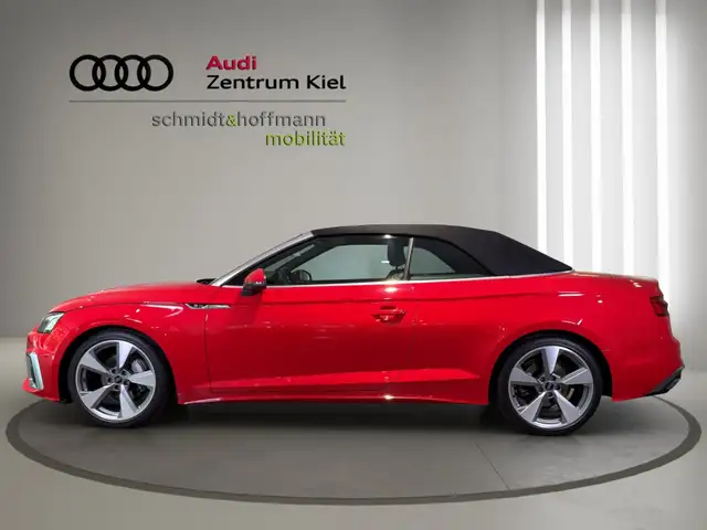 Audi A5 Cabriolet view 3