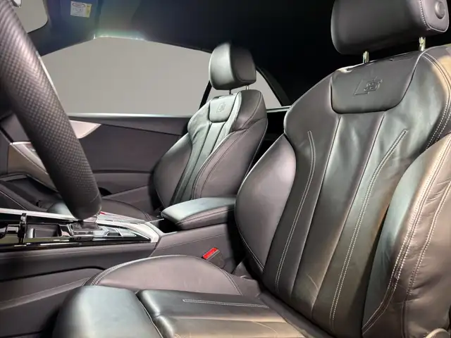 Audi A5 Cabriolet view 9
