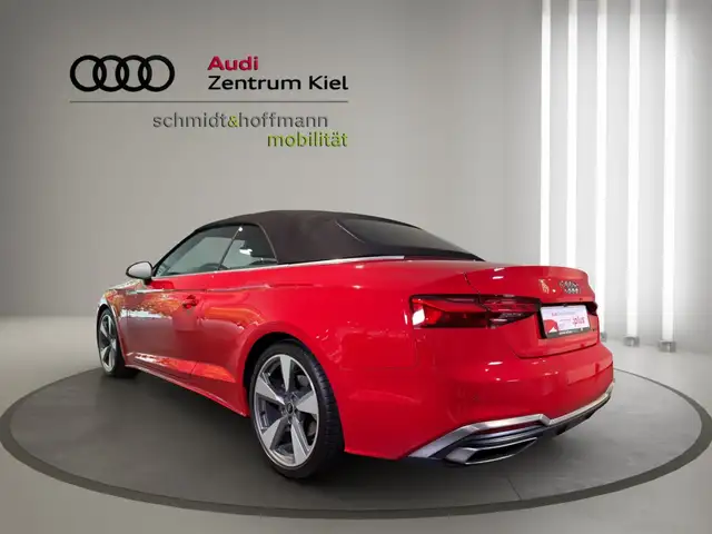 Audi A5 Cabriolet view 4