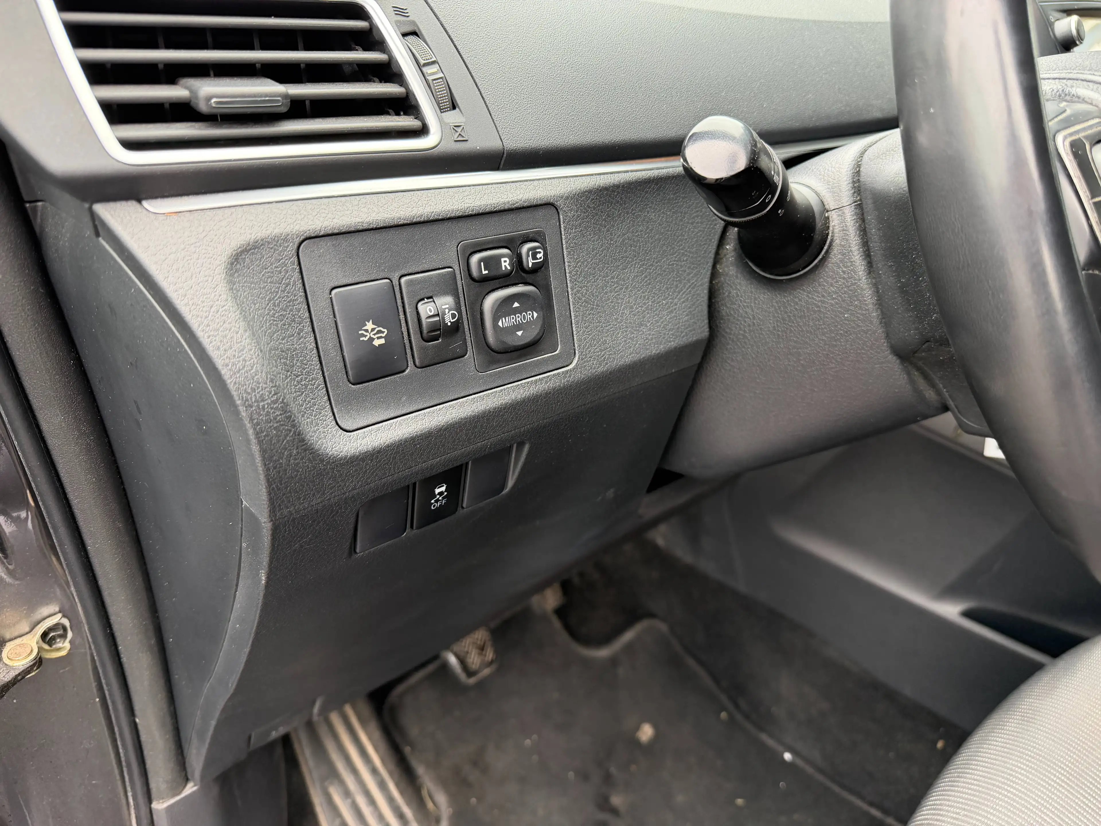 Toyota Verso 1.8i+7 PLACES+NAVI+CAMERA+FULL CARNET+JANTES+EURO 6B — photo 6