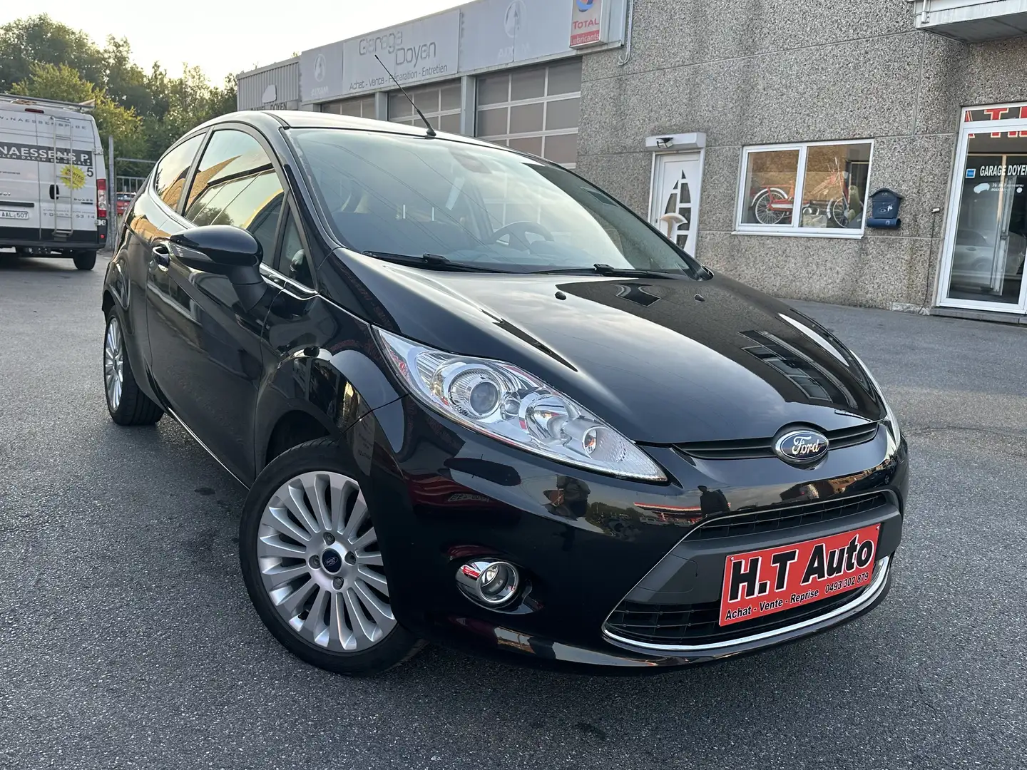Ford Fiesta 1.4i Titanium/Etat neuf/Airco/Euro5/Garantie 1an - 2