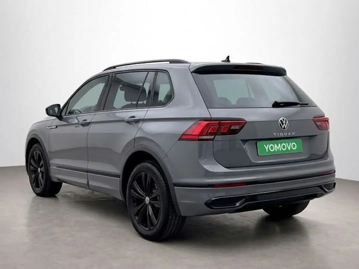 Volkswagen Tiguan 1.5 TSI Urban Sport DSG 110kW Gris - 2