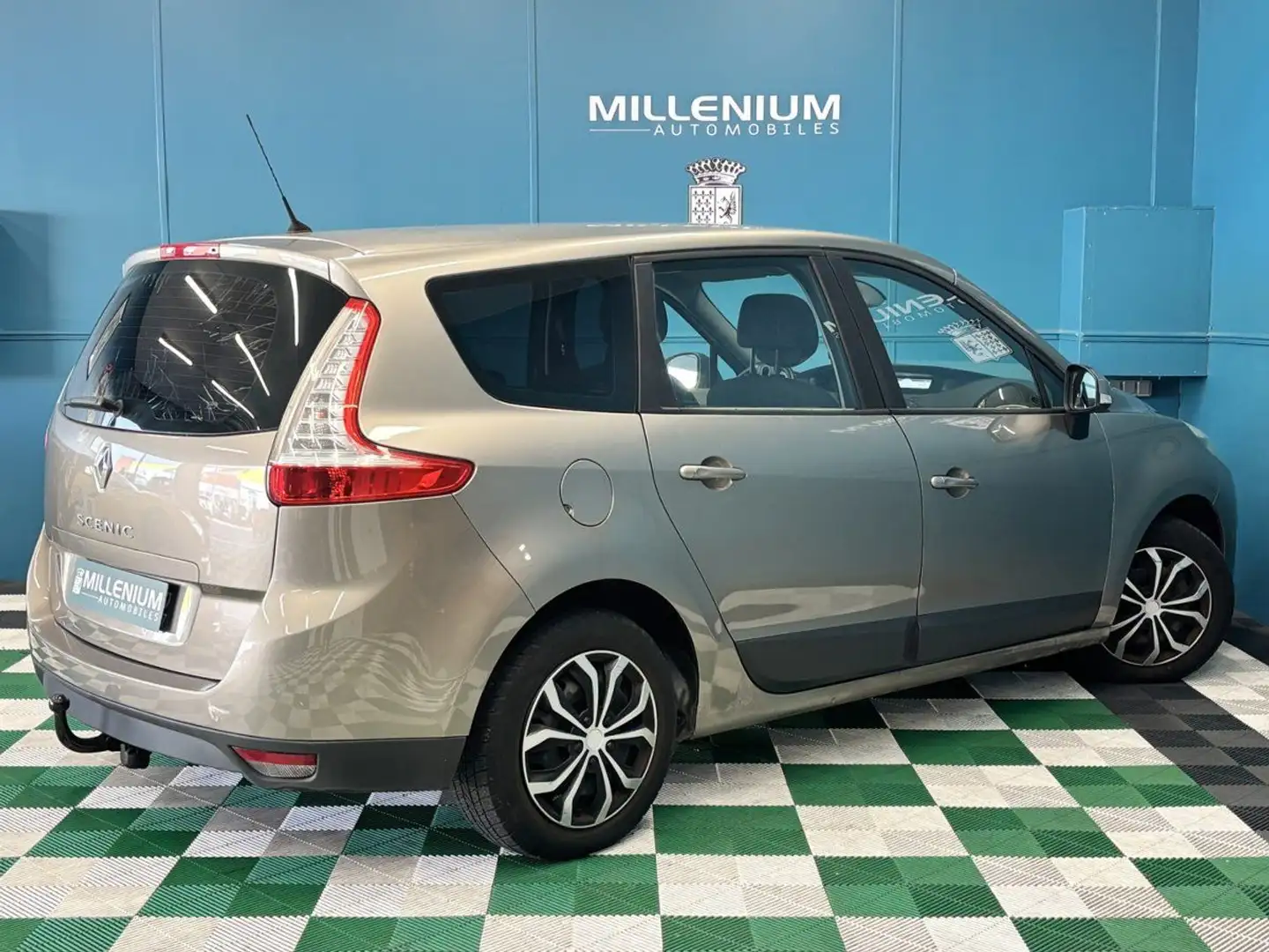 Renault Grand Scenic III 1.9 DCI 130CH EXPRESSION Beige - 2