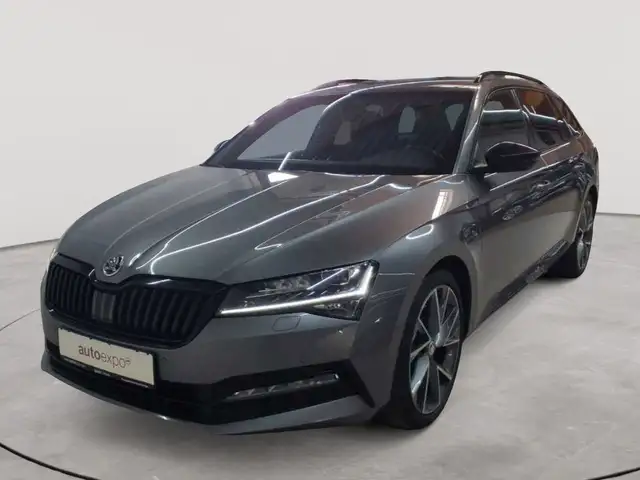Skoda Superb view 2