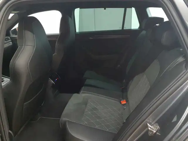 Skoda Superb view 13