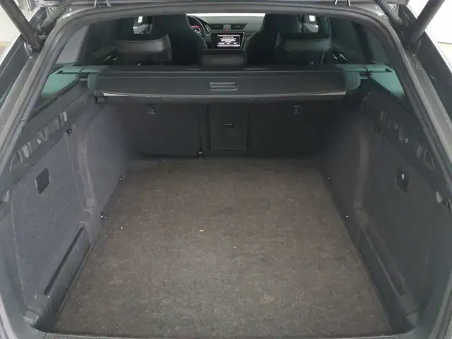 Skoda Superb view 15