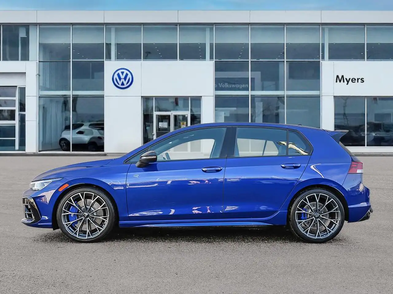 Volkswagen Golf R photo Volkswagen Golf R