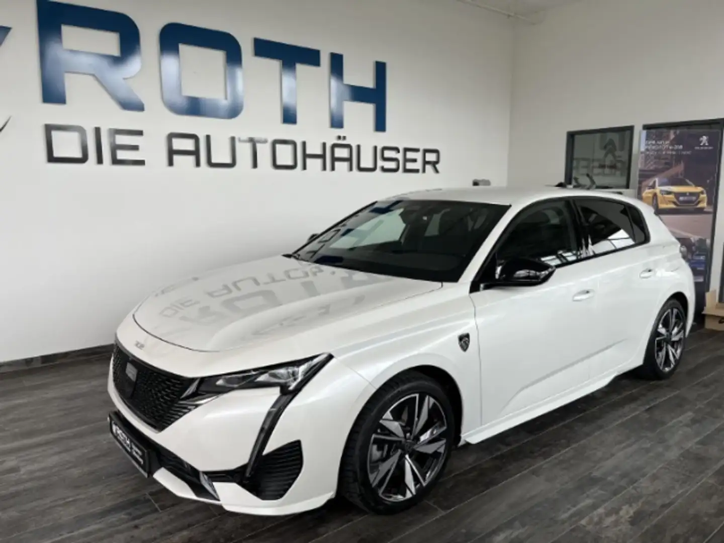 Peugeot 308 Hybrid 180 e-EAT8 GT Pack 1er Hand Soundsystem Weiß - 1