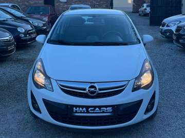 Corsa 1.2i Black Edition Easytronic